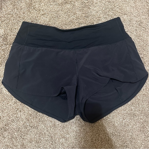 Lululemon High Rise Speed Up 2.5” - Picture 2 of 4